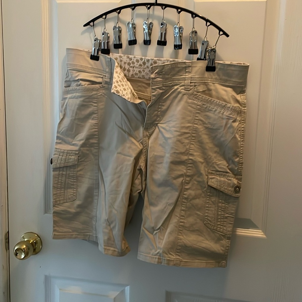 Lee Sinfully Soft Woman’s Shorts -Tan
